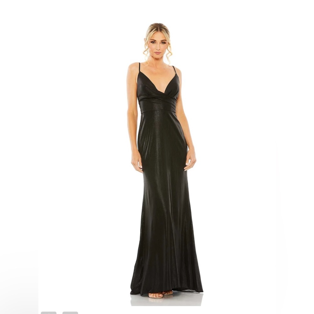 NWT Ieena for Mac Duggal Metallic Faux Wrap Spaghetti Strap Gown Black
